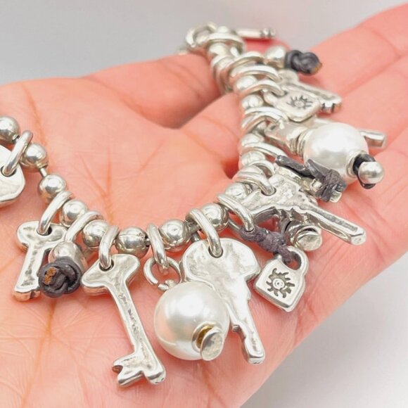 NWT Uno De 50 Statement Multi Charms Beaded Dangle Keys Pearl Silver Charm Chain - Picture 5 of 16